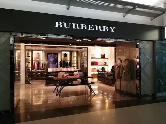 Burberry at San Francisco Airport